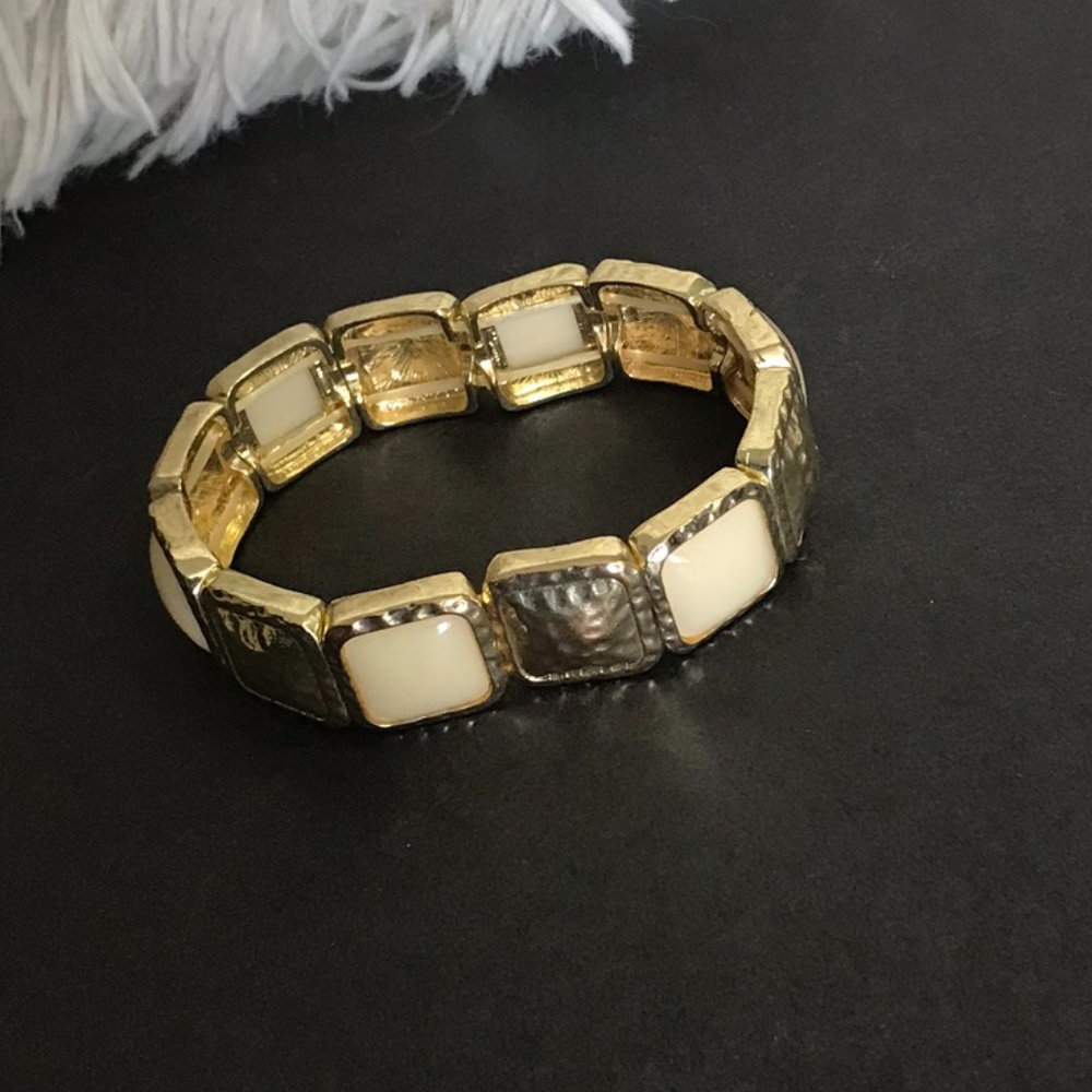 5 FOR $15!!! - Gold & Cream Stretch Bracelet